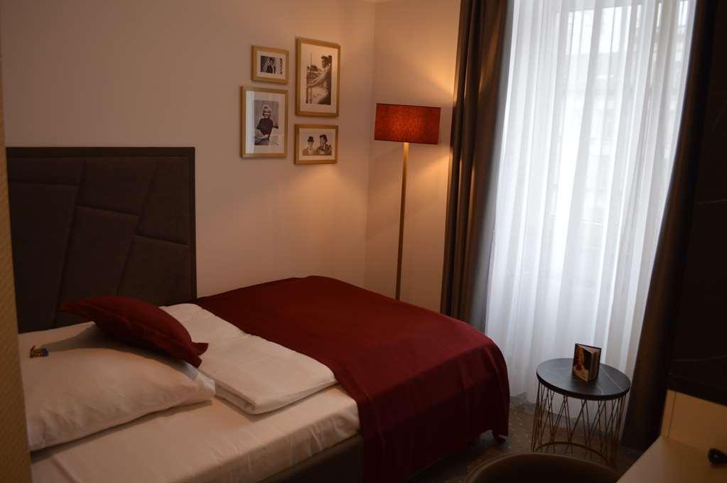 Star-Apart Hansa Hotel Wiesbaden Pokoj fotografie